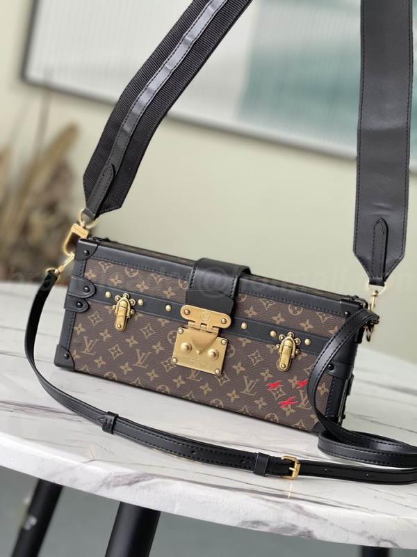 LV Handbags 472